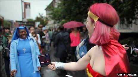 Leaflet distributor in Manchester