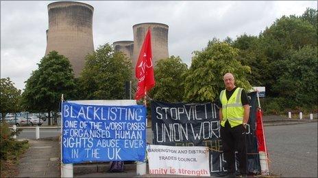 Steve Acheson on his picket line outside Fiddlers Ferry