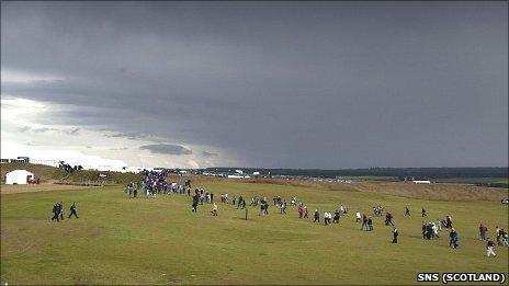 The storm clouds moved over the Castle Stuart course on Friday afternoon