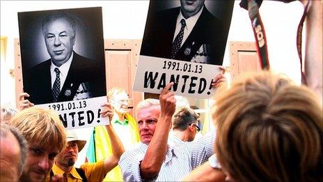 Protest in Vilnius against Austria's release of Mikhail Golovatov, 18 Jul 11