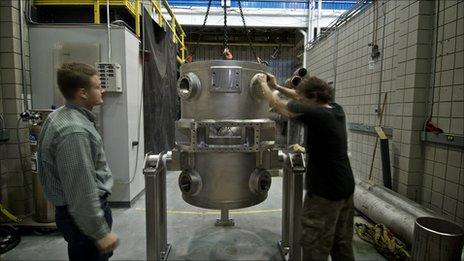 Split magnet
