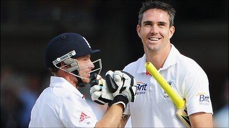 Bell and Pietersen enjoyed a 350-run partnership