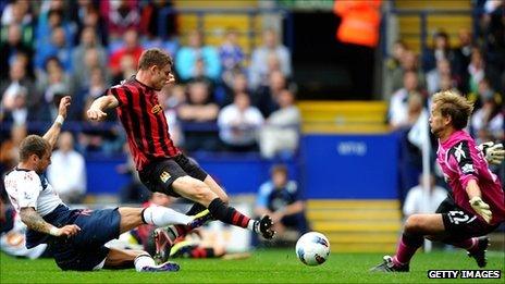 Jaaskelainen saves Milner's attempt