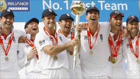 England celebrate winning the series at The Oval