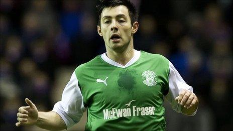 Richie Towell is returning to Hibs on loan