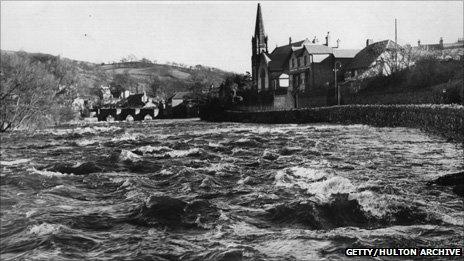 The River Dee at Llangollen in the late 1930s