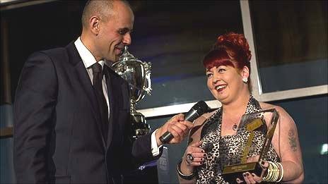 Lisa Jones is presented with the BBC Wales Unsung Hero award for 2010