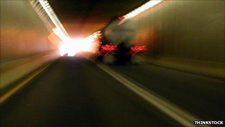 Lorry in tunnel (generic)