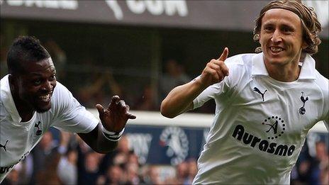 Emmanuel Adebayor rushes to congratulate Luka Modric