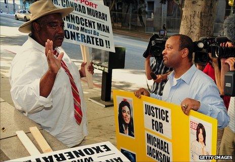 Supporters of both Dr Conrad Murray and Michael Jackson gather outside of the court in Los Angeles