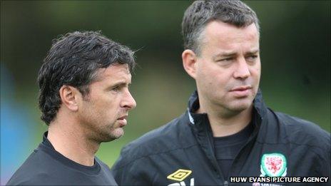 Gary Speed and Raymond Verheijen