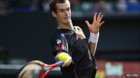 Andy Murray playing against David Ferrer at Japan Open