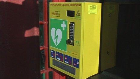 Village defibrillator dedicated to Red Arrows pilot Jon Egging