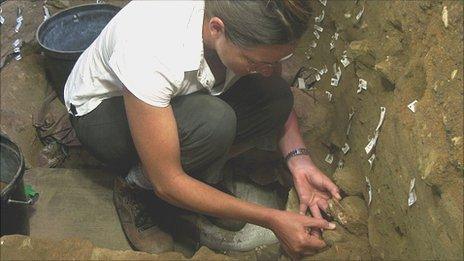 Blombos Cave (Magnus Haaland)