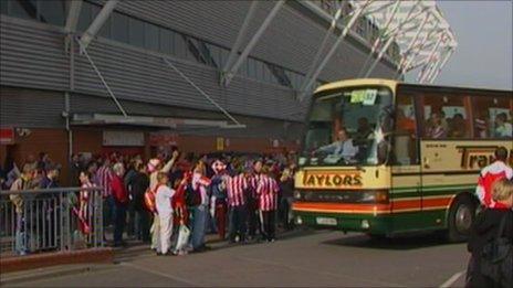 Southampton fans wait for coach