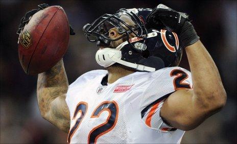 Chicago Bears' running back Matt Forte celebrates a touchdown