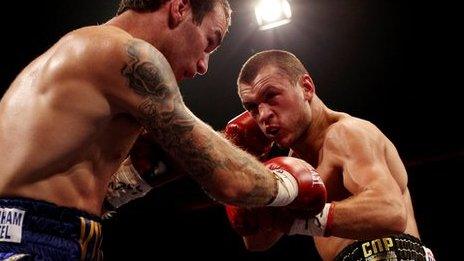 John Murray (r) Kevin Mitchell (l)