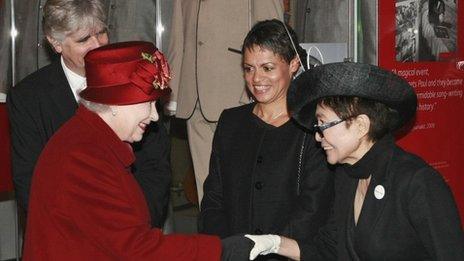 The Queen meets Yoko Ono