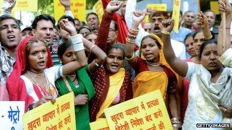 Indian street vendors protest against government decision to great foreign retailers greater access