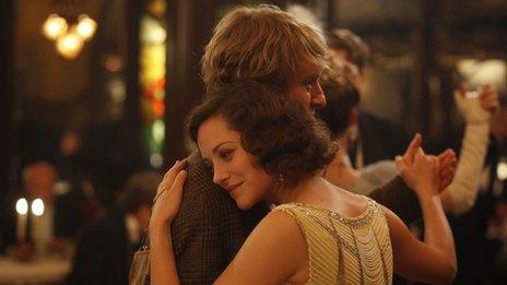 Owen Wilson and Marion Cotillard in Midnight in Paris