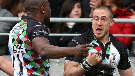 Mike Brown is congratulated by Ugo Monye after scoring for Harlequins