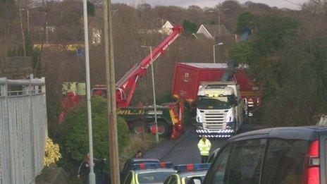 Lorry stuck in Llansamlet