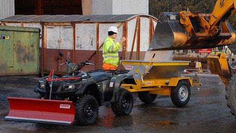 Quad bike gritter