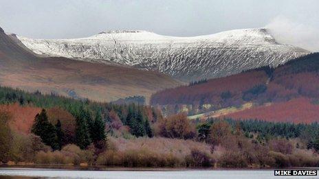 December snow on the Brecon Beacons ( Mike Davies, Cadoxton, Neath, 2009)