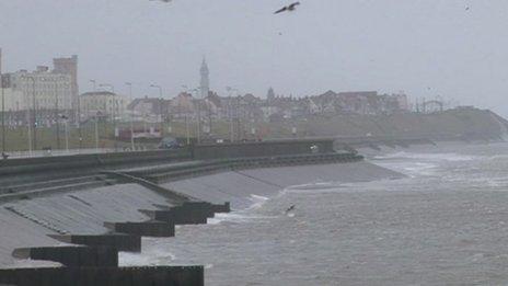 Sea wall at Anchorsholme