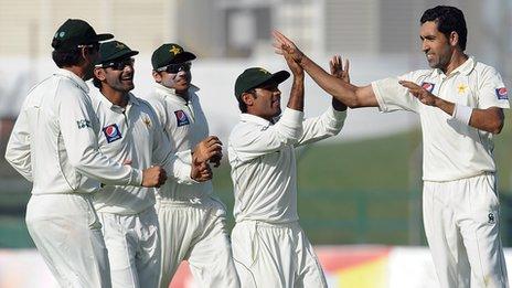 Umar Gul (far right)