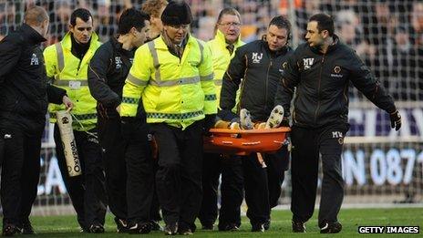 Emmanuel_Frimpong is stretchered off