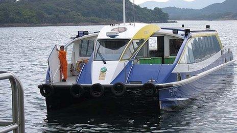 Solar Birdie comes into dock