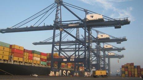 Port of Felixstowe cranes