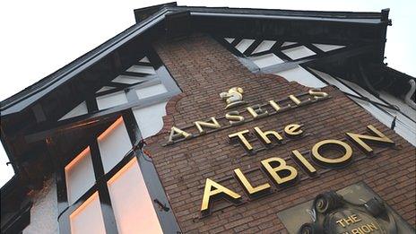 Tafarn yr Albion yng Nghonwy