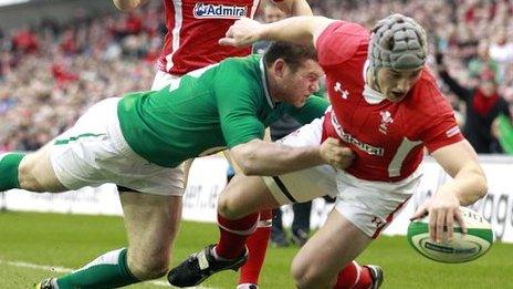 Jonathan Davies scores the first of his double for Wales