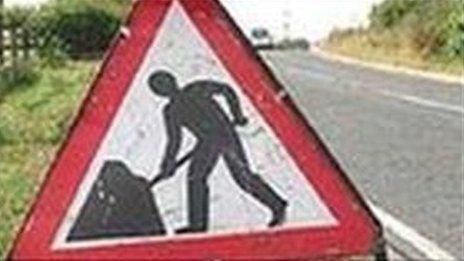 Road works sign (generic)