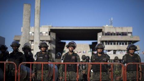 Brazilian soldiers maintain a blockade of the state legislature in Salvador on 7 February