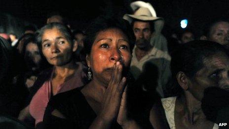 Relatives continue to wait for news outside the Comayagua prison