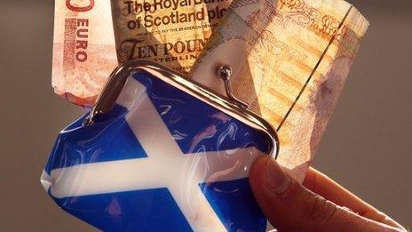 saltire purse with money