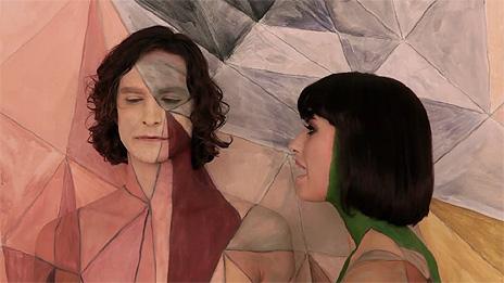 Still image from the video to Somebody That I Used To Know by Gotye featuring Kimbra