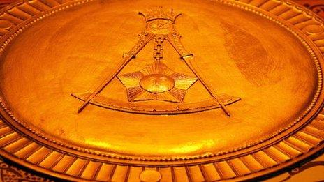 Masonic square and compasses symbol