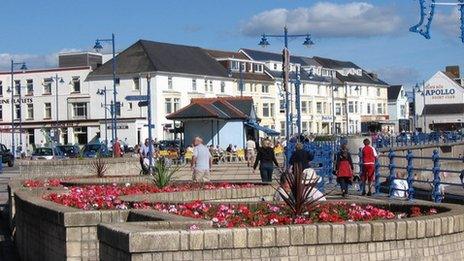 Porthcawl promenade