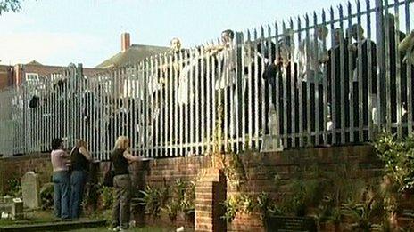 Parents taking fast food to Rawmarsh Community School pupils in 2006