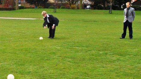 Cabbage bowling