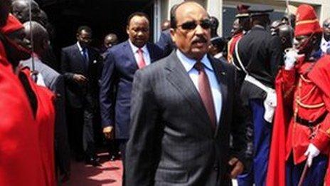 Mohamed Ould Abdelaziz in Senegal, 2 April 2012