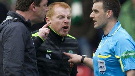 Neil Lennon and referee Euan Norris