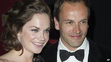 Ruth Wilson and Jonny Lee Miller