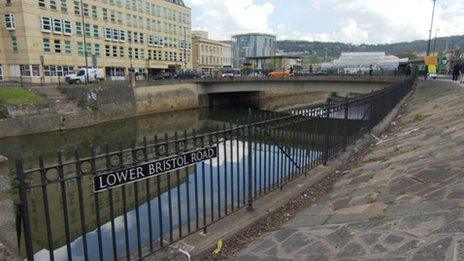 Churchill Bridge, Bath