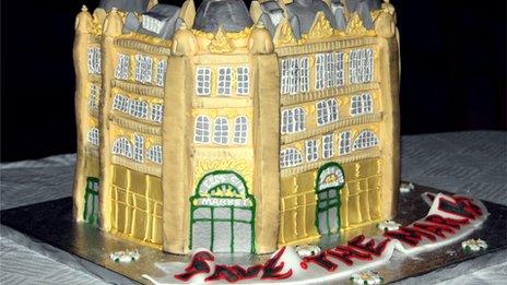 Leeds Kirkgate Market cake