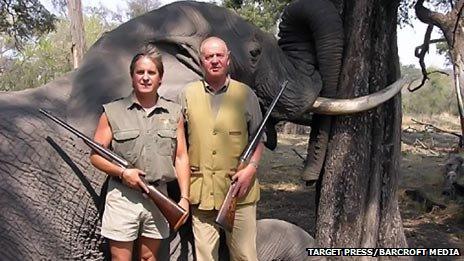 King Juan Carlos (R) on safari in 2006